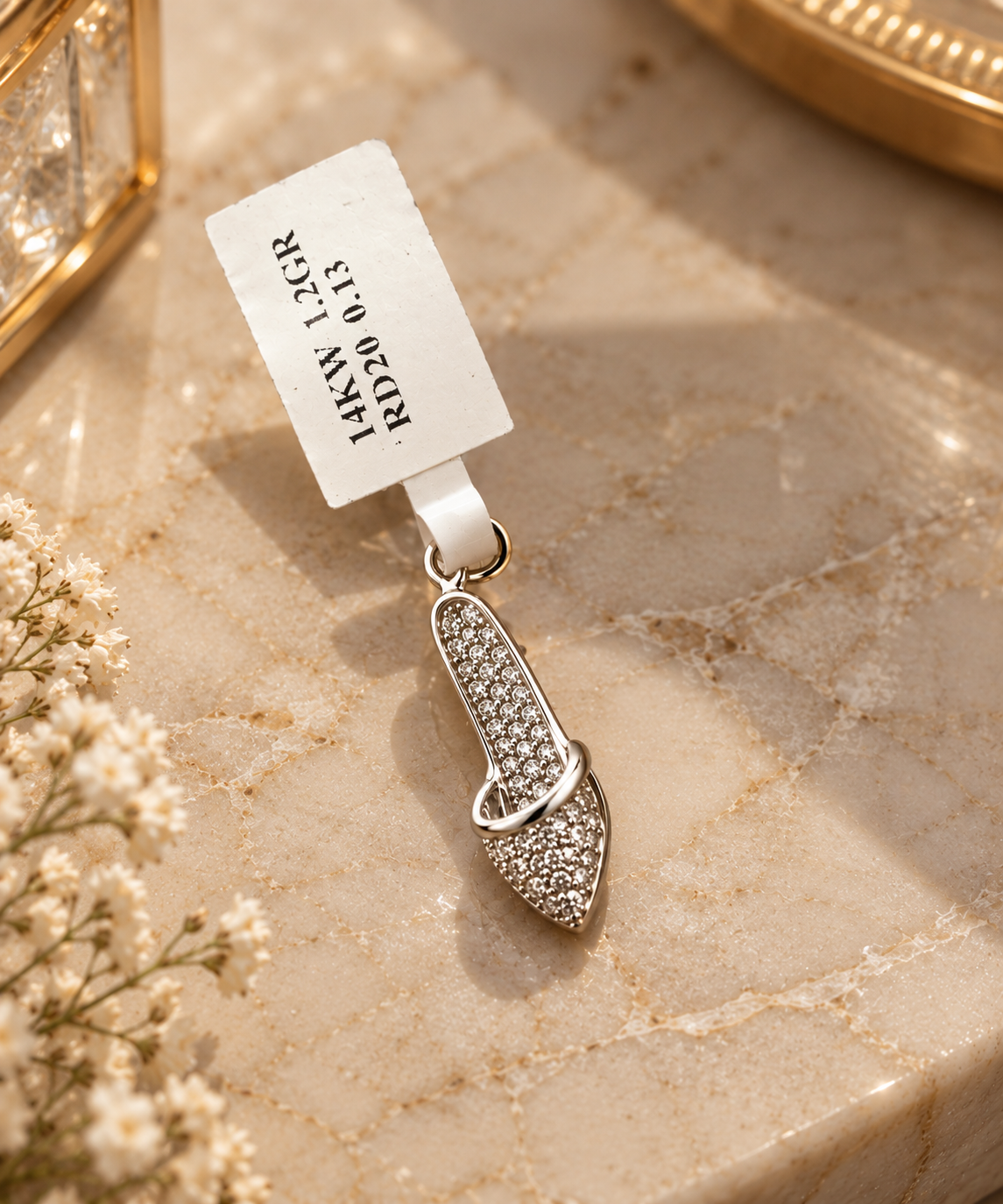 Elegant Gold Pendant Necklace | La Noosha Jewelry