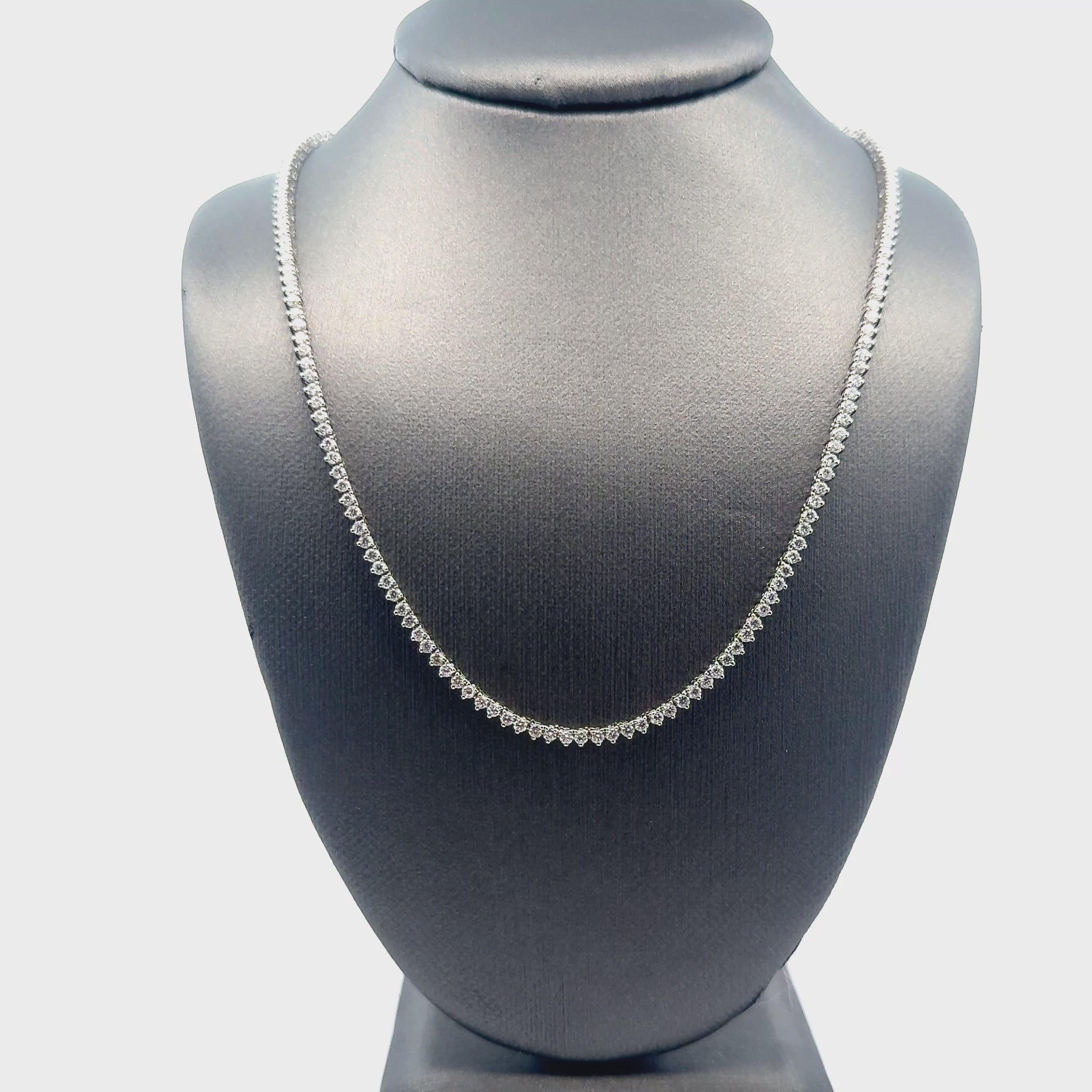 18K White Gold Diamond Tennis Necklace 16 CTW